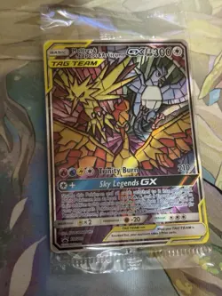 Pokemon TCG Hidden Fates Moltres & Zapdos & Articuno Stained Glass Sealed Promo - Image 1