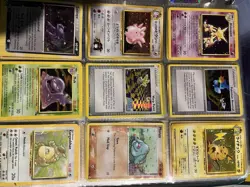 Huge Pokemon Vintage Lot With 20+ Holo/Rev . 600 total cards, including binder - Image 1