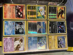 Huge Pokemon Vintage Lot With 20+ Holo/Rev . 600 total cards, including binder - Image 3