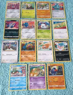 ILLUSTRATOR TOMOKAZU KOMIYA BUNDLE OF POKEMON CARDS #3. - Image 1