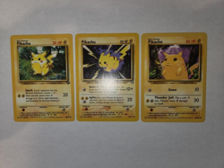 Pokemon - PIKACHU - LOT - 60/64 - 70/111 - 58/102 - NM/LP (3) - Image 1