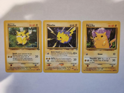 Pokemon - PIKACHU - LOT - 60/64 - 70/111 - 58/102 - NM/LP (3) - Image 4