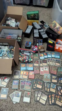 HUGE LOT OF MAGIC THE GATHERING CARDS Vintage - Revised, Mirage, And More! Dice - Image 1