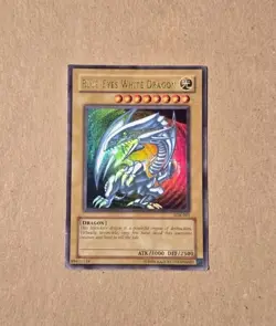 Yugioh SDK-001 Blue-Eyes White Dragon Ultra Rare Damaged - Image 1
