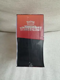 Pokemon TCG Sword & Shield Battle Styles Single Strike Elite Trainer Box ETB - Image 3
