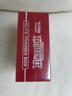 Pokemon TCG Sword & Shield Battle Styles Single Strike Elite Trainer Box ETB - Image 4