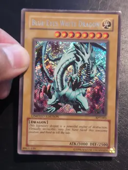 Yu-Gi-Oh! SECRET RARE CARD BLUE-EYES WHITE DRAGON BPT-003 HP - Image 3
