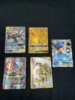 Pokemon Lot Of 5 Heavily Played To Damaged Cards - Image 1