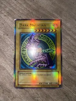 Yu-Gi-Oh Dark Magician SDY-006 Ultra Rare Full Holo Bleed Error Unlimited LP - Image 1
