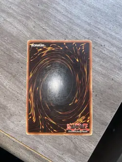 Yu-Gi-Oh Dark Magician SDY-006 Ultra Rare Full Holo Bleed Error Unlimited LP - Image 3