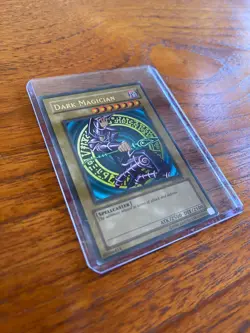 Yu-Gi-Oh! Dark Magician Ultra Rare SDY-006 (1/2) - Image 2