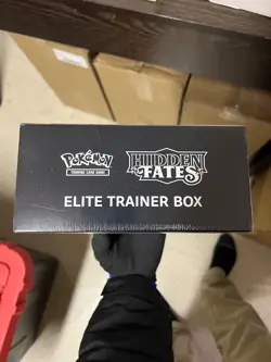 Pokemon TCG: Hidden Fates Elite Trainer Box ETB - FACTORY SEALED NEW 820650804731 - Image 3