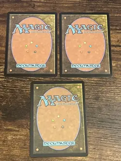 3x Nowhere to Run - 1 foil, 2 regular - Duskmourn (DSK) - EN U 0111 - Image 2