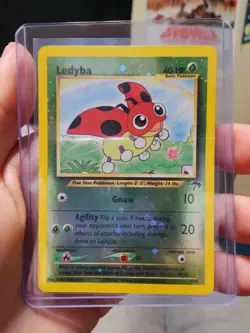 Ledyba Reverse Holo 7/18 Pokemon TCG 2001 Southern Islands Promo Card - Image 3