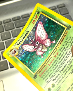 Venomoth - 13/64 - Pokemon Jungle 1st Edition WOTC Holo Rare MP Card - Image 2