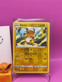 2020 Pokemon TCG Sword & Shield Raichu Holo 066/202 Reverse Holo Rare Card NM - Image 3