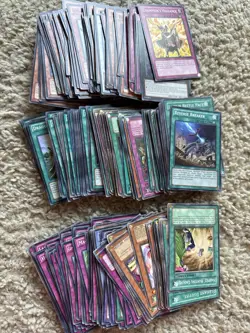 Yu-Gi-Oh! Lot of 310 Cards - Monsters, Spells, Traps - Mixed Rarities - Image 1