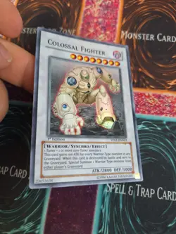 Yugioh Colossal Fighter 5DS1-EN043 Super Rare 1st Edition Moderately Played - Image 2