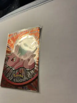 Nidoran #32 Foil Holo Card - Pokemon Topps TV Animation Black Logo LP - Image 4