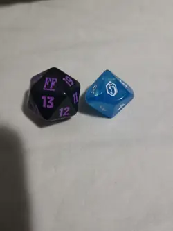 MTG Magic FF Final Fantasy D10 Crystal & D20 Spindown Dice Prerelease RARE - Image 1