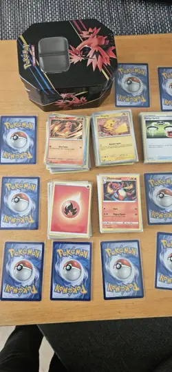 Pokemon 200 Trading Card Bundle With Tin - Image 4