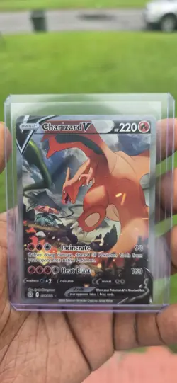 Pokemon TCG Charizard v Brilliant Stars Holo Ultra Rare Card 154/172 - Image 2