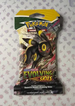 2021 Pokemon SWSH Evolving Skies Sleeved Booster Pack Umbreon Art (3/4) - Image 1