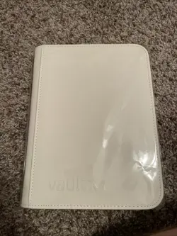 Vault X White Edition 4-Pocket Exo-Tec Zip Binder - 160 Cards - New - Image 2