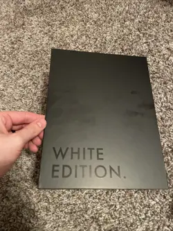 Vault X White Edition 4-Pocket Exo-Tec Zip Binder - 160 Cards - New - Image 3