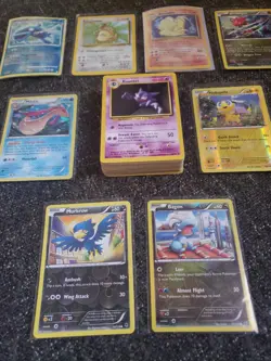 Over 70 Vintage Pokemon Cards with 2 Spanish holofoils Jungle Base Fossil Neo ++ - Image 1