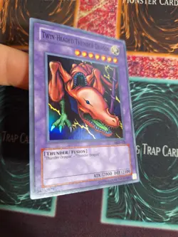 Yu-Gi-Oh! Twin-Headed Thunder Dragon MRD-120 Super Rare Unlimited Near Mint - Image 2