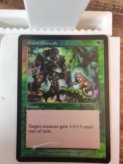 Giant Growth 7th Edition Foil MTG - Image 1
