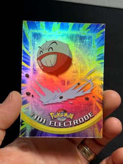 Topps Pokemon Series 2 Rainbow Foil #101 Electrode - Image 1