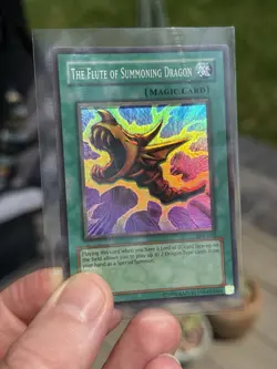 Yugioh The Flute of Summoning Dragon SDK-042 CGC 8 NM Error Foil Shift Card - Image 3
