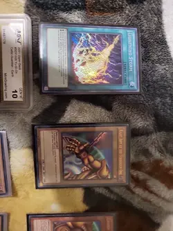 Yu-Gi-Oh Rare Card Lot Set - Image 5