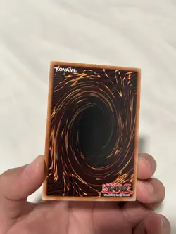 BLUE-EYES WHITE DRAGON - 1ST EDITION MINT CLASSIC (Holo/Texture ART) YUGIOH! - Image 2