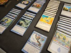 Magic The Gathering MTG 2007 - Lorwyn Merrow Riverways Theme Deck - Used - Image 2