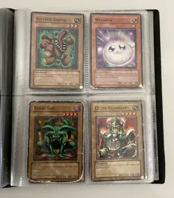 Yugioh Vintage 4 Foil/40 Card Binder Lot Dark Magician Blue-Eyes White Dragon - Image 4