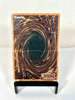 Vintage Yugioh Panther Warrior CT2-EN006 Limited Edition Secret Rare Card HP - Image 2