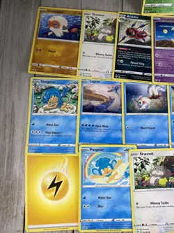 Bounsweet Reverse Holo 14/189 Sword & Shield Darkness Ablaze Pokemon Card Lot - Image 4