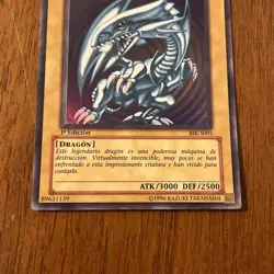 Blue-eyes White Dragon Spanish BIK-S001 First Edition Rare Vintage Yugioh Card - Image 4