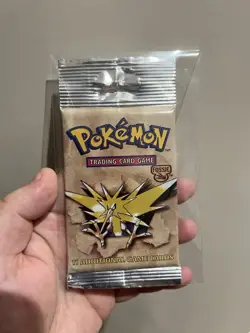 Pokemon Fossil Booster Pack Zapdos Artwork Sealed WOTC Vintage Long Crimp - Image 1