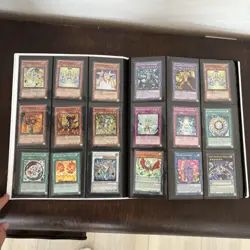 Yugioh Binder Collection with 385 Cards Near Mint + 40 Meta Zoo Bonus Cards - Image 1