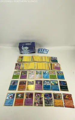 Pokemon TCG Trading Card Lot in Sword&Shield Chilling Reign Box - Image 1