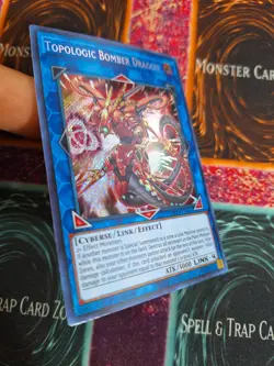 Yu-Gi-Oh! Topologic Bomber Dragon MP18-EN065 Secret Rare 1st Edition NM b2/ - Image 2