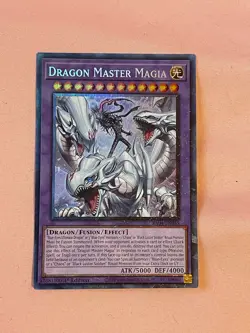 YUGIOH! Dragon Master Magia RA04-EN055 Prismatic Collector Rare PCR 1st NM BLUE - Image 1