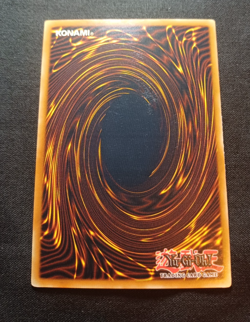 Yu-Gi-Oh Elemental Hero Flame Wingman EHC1-EN004 Secret Rare Limited Edition - Image 2