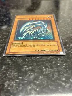 Blue-Eyes White Dragon SDK-001 Starter Deck: Kaiba Ultra Rare MP Unlimited Ed. - Image 2