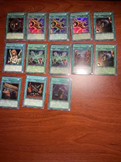 Yugioh Trap Card Holo Bundle 13 Cards - Image 1