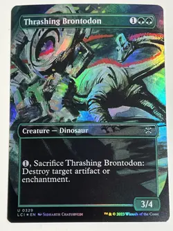 Thrashing Brontodon | Borderless FOIL | NM | MTG | 0329 | LCI - Lost Caverns - Image 1